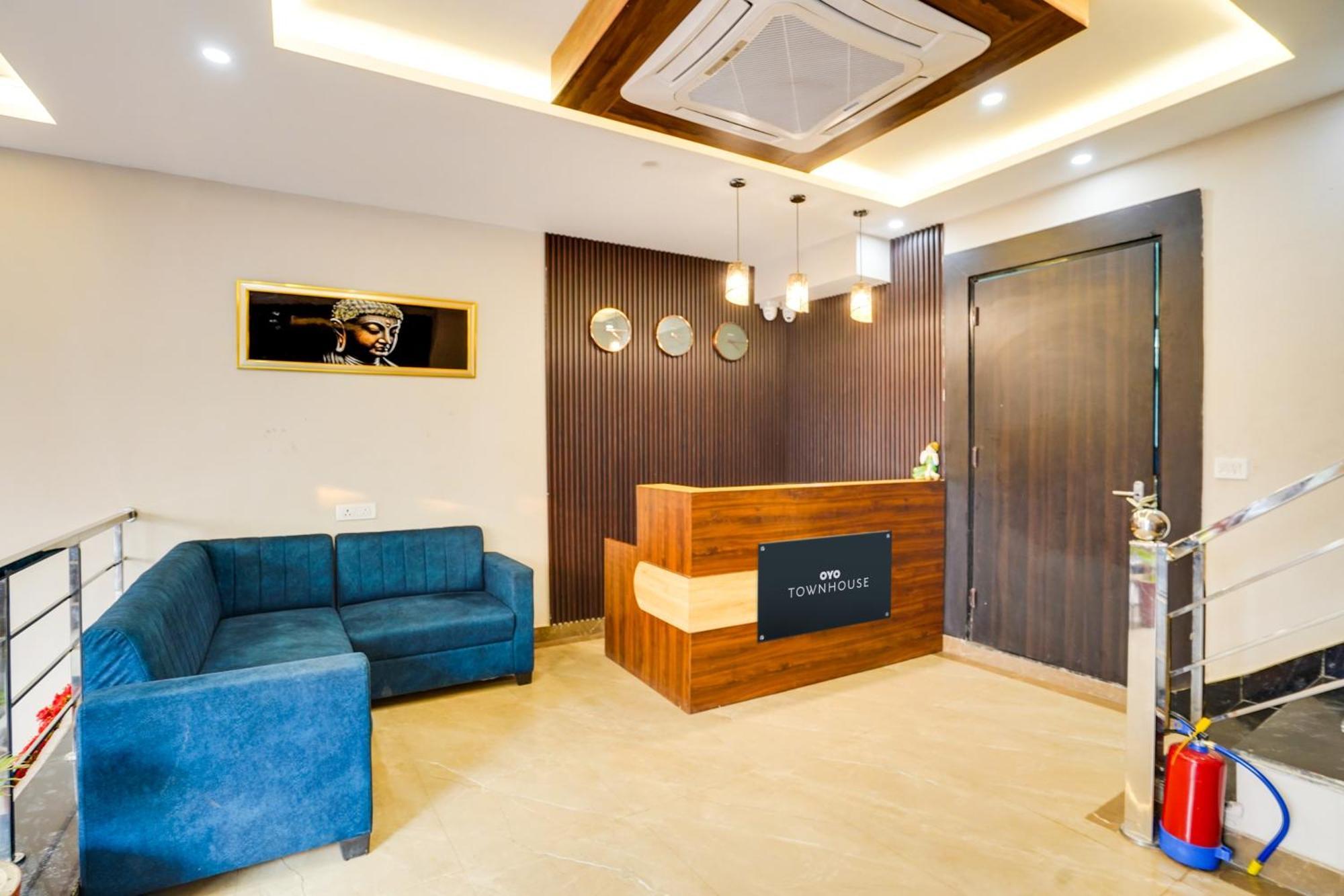 Super Townhouse The Royal Casa Hotell Ghaziabad Eksteriør bilde