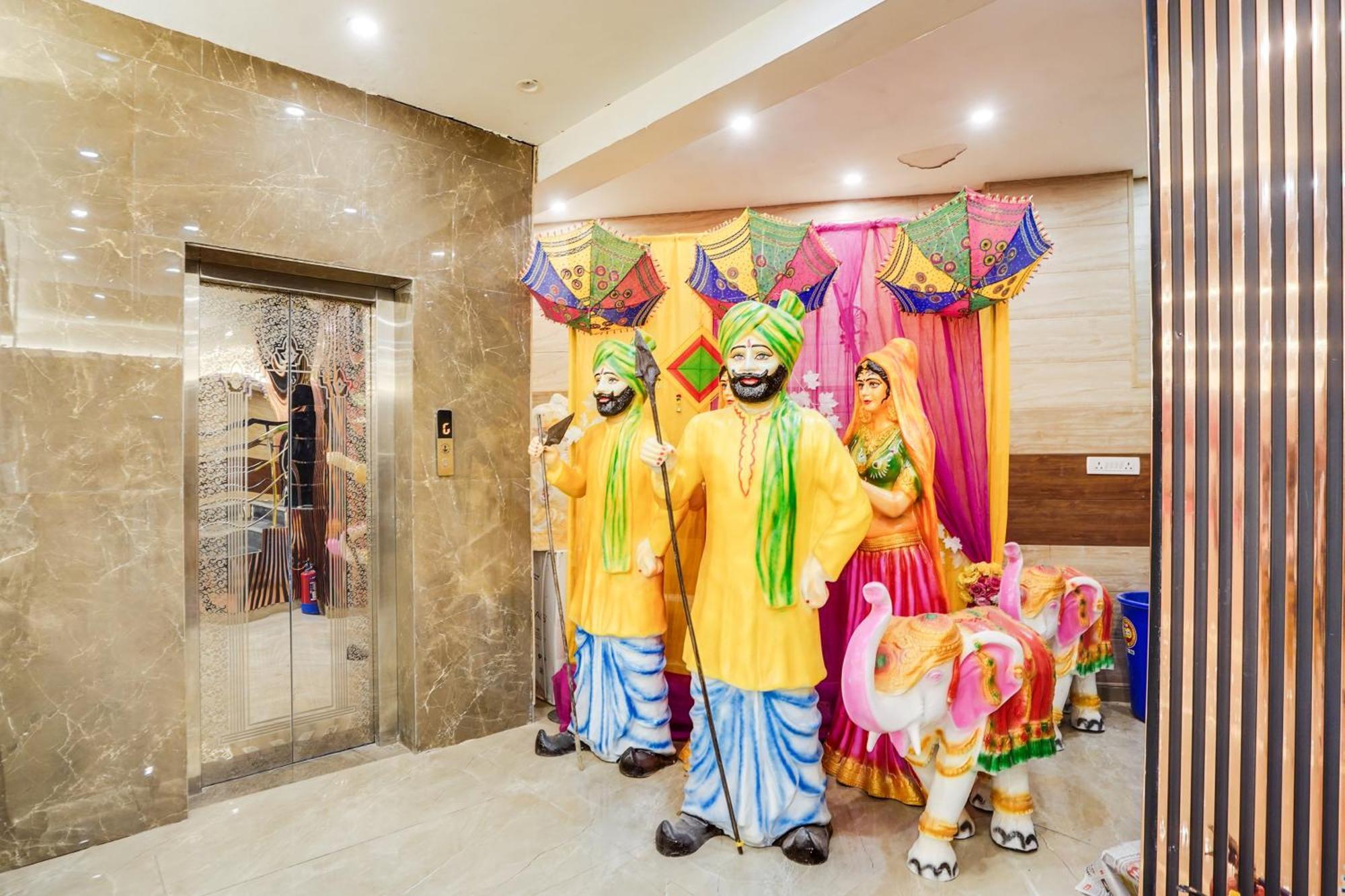 Super Townhouse The Royal Casa Hotell Ghaziabad Eksteriør bilde